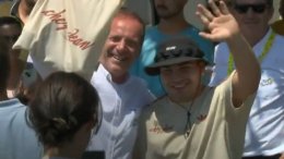 Tour de France - Antoine Dupont est présent sur la route du Tour de France !