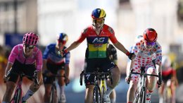 Tour de France Femmes - Kim Le Court remporte la 6e étape ! Cédrine Kerbaol 2e