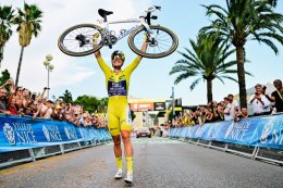 Tour de France Femmes - Demi Vollering... la 9e étape et le Tour de France Femmes