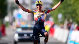 Route - Femke Markus rejoint la formation Visma | Lease a Bike