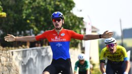 Trophée Madiot - Ethan Vallée vainqueur à Saint-Martin-de-Landelles et leader