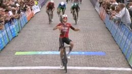 Renewi Tour - Coup double de Jenno Berckmoes sur la 3e étape à Geraardsbergen