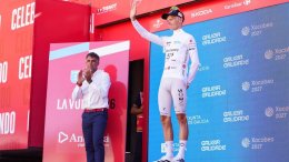 Tour d'Espagne - Oscar Onley, maillot blanc : «Je me suis surpris moi-même»