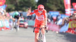 Tour d'Espagne - Tadej Pogacar opéré avec succès à la clavicule gauche