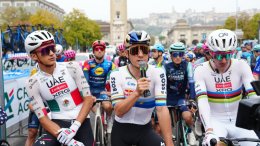 Tour de Lombardie - Les coureurs avec Evenepoel en grève au départ du Lombardie !