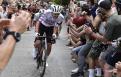 Tour d'Italie Pourquoi Pogacar portait un brassard noir sur la 1ère étape