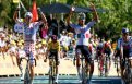 Tour de France Tadej Pogacar offre la 2e étape à Isaac Del Toro !